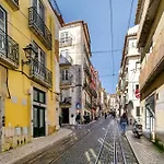 Whome The Bica Hideout Historic And Lisbon